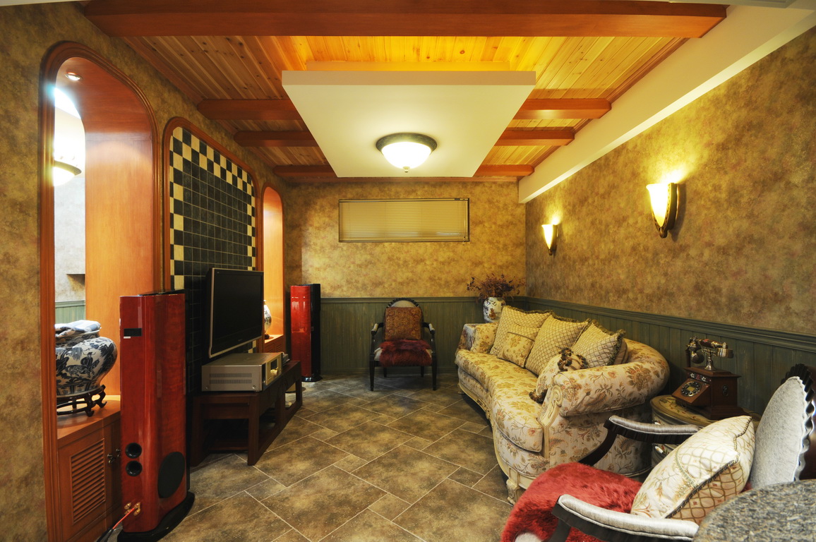 别墅 收纳 欧式 客厅图片来自广州生活家家居在夏洛茨维尔小憩的分享