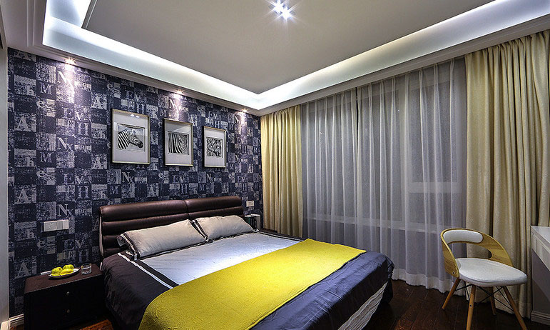 卧室图片来自家装大管家在爱上一个城市 160平现代港式3居的分享