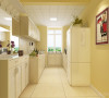 本案为新兴里户型两室一厅一厨一卫60平米的户型。这次的设计风格定义为现代简约风格。