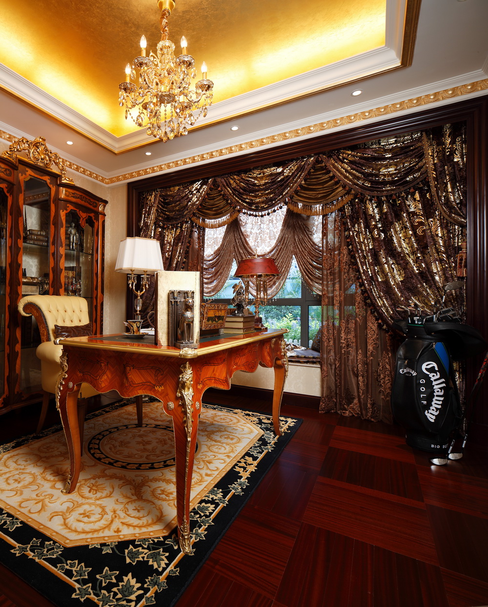 欧式 别墅 收纳 小资 三居 书房图片来自广州生活家家居在万达公馆 豪华欧式的分享