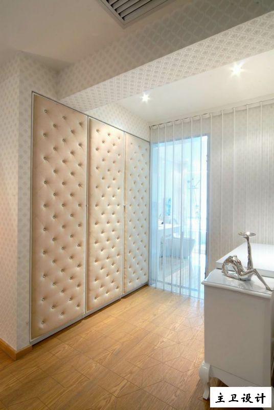 简约 三居 卫生间图片来自实创装饰上海公司在现代简约风格装修低调的张扬的分享