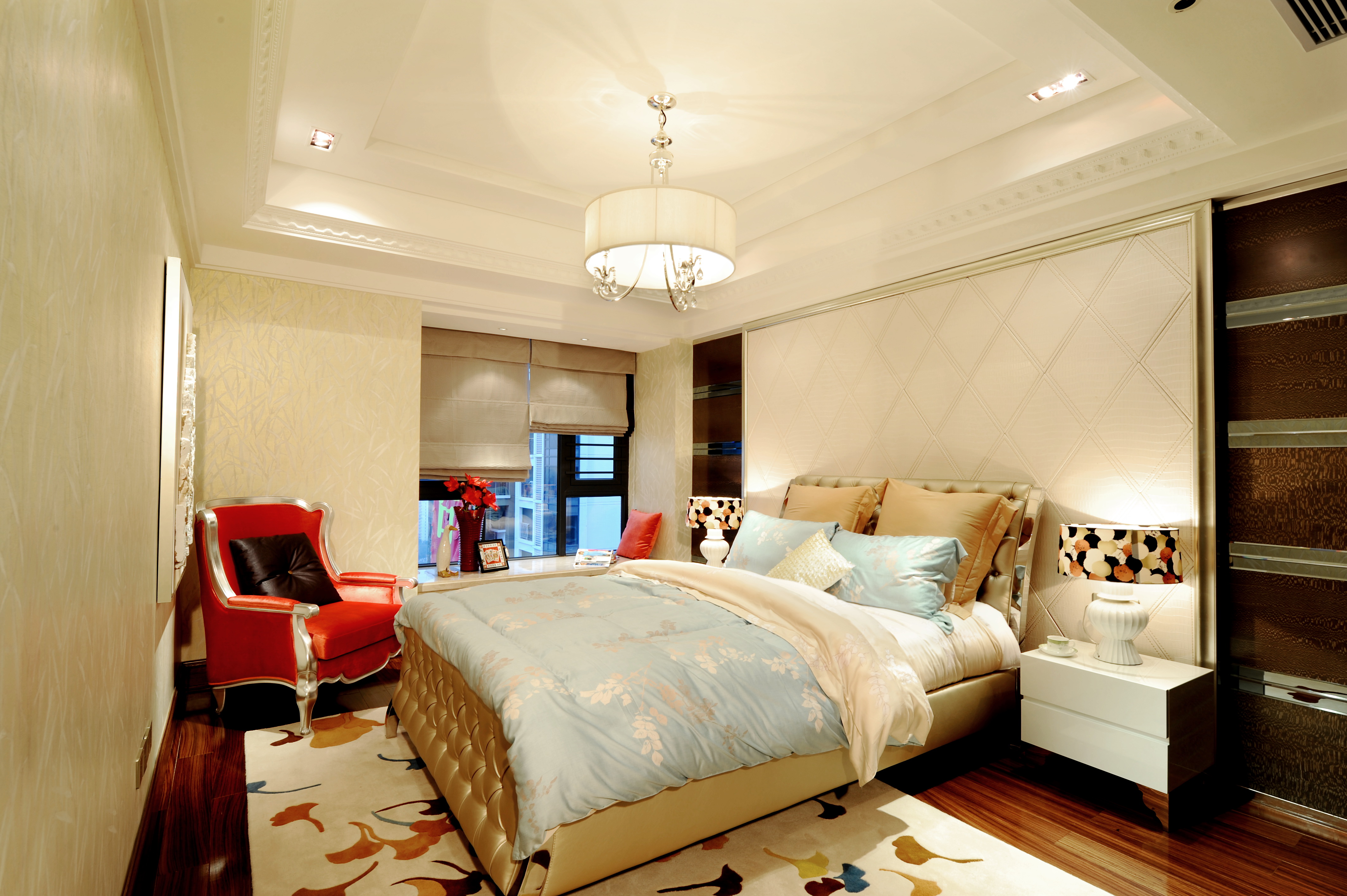 欧式 二居 卧室图片来自四川建拓建筑装饰工程有限公司在简欧风格 保利3期的分享