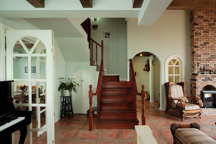 田园 白领 收纳 旧房改造 80后 小资 别墅 楼梯图片来自今朝老房专家在英式风格的分享