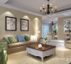 客厅区域，设计师在设计客厅区域埋，主要运用有色的涂料，休闲的家具，灯具的搭配和运用，让整个空间，休闲。