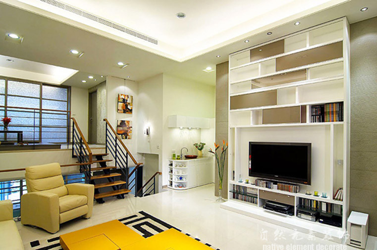 深圳湾 现代简约风 二居 客厅图片来自自然元素装饰在深圳湾现代简约风装修案例的分享