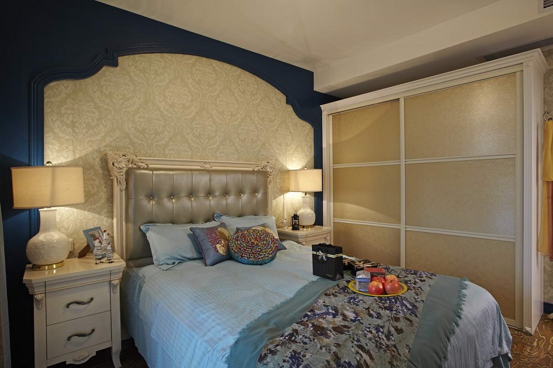 混搭 三居 卧室图片来自百合居装饰在混搭 自然的分享