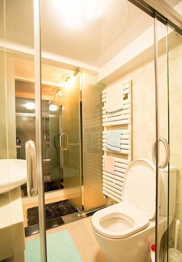 卫生间图片来自北京今朝装饰在现代简约loft装修，实用收纳的分享