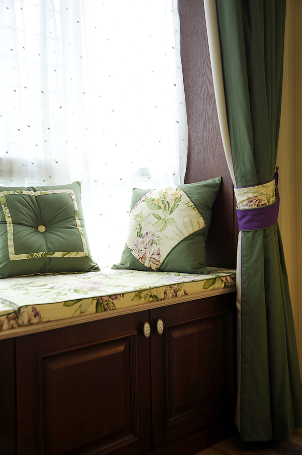 混搭 卧室图片来自徐春龙设计师在心的归属的分享