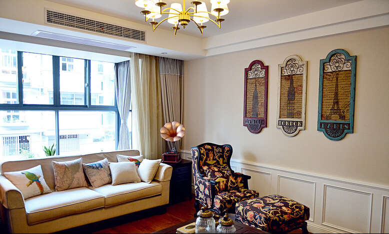 简约 欧式 混搭 四居室 白领 70后 天鹅堡 客厅图片来自成都V2装饰在华侨城天鹅堡美式风格的分享