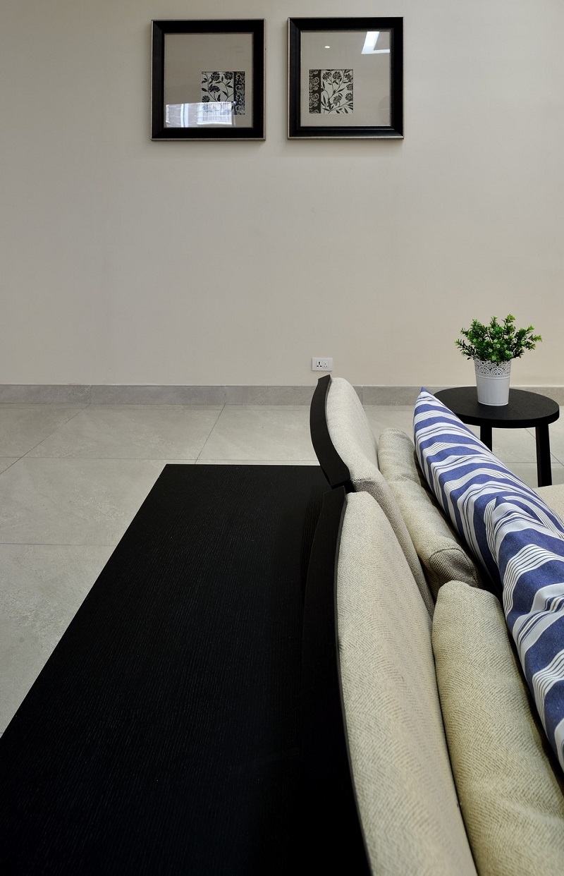 现代 客厅图片来自百合居装饰在简约 合能四季的分享