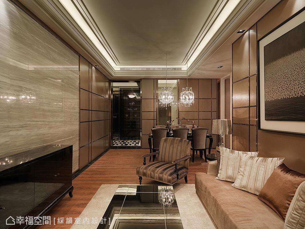 三居 新古典 收纳 小资 客厅图片来自幸福空间在160平金色与银色的新古典想象的分享