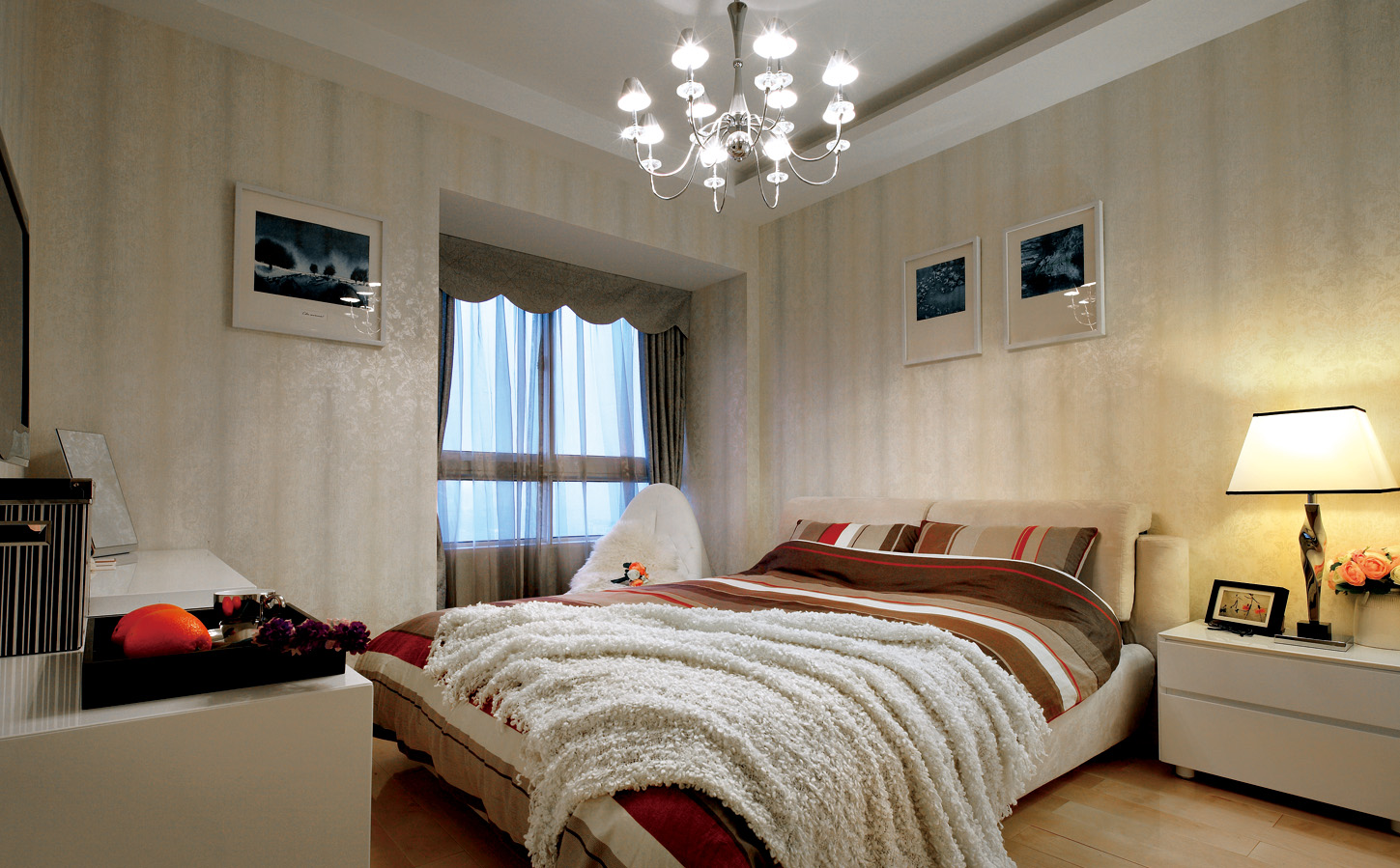 卧室图片来自成都家和装饰在美式现代的简约时尚的分享