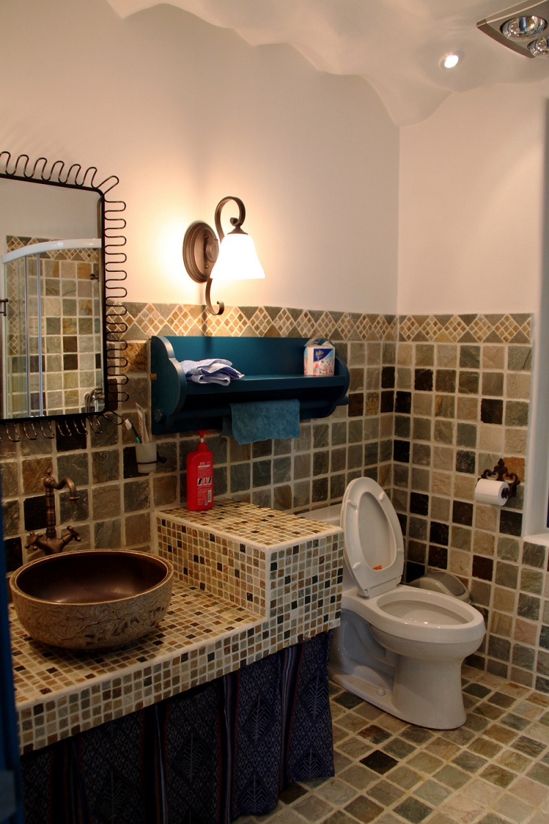 复式 卫生间图片来自百合居装饰在欧式复式的分享