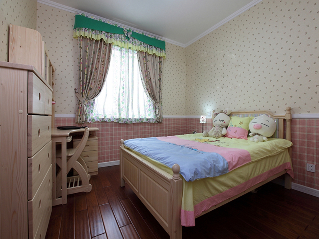 欧式 二居 收纳 卧室图片来自山西信宅装饰在坤泽十里城 95平米 欧式风格的分享
