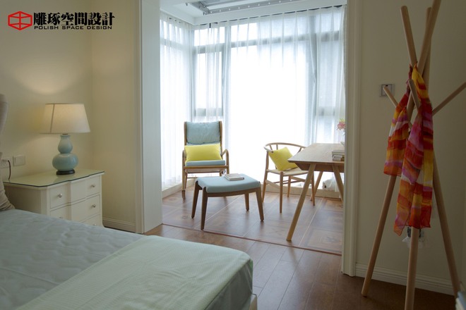 简约 小资 卧室图片来自四川岚庭装饰工程有限公司在法式风格家的分享