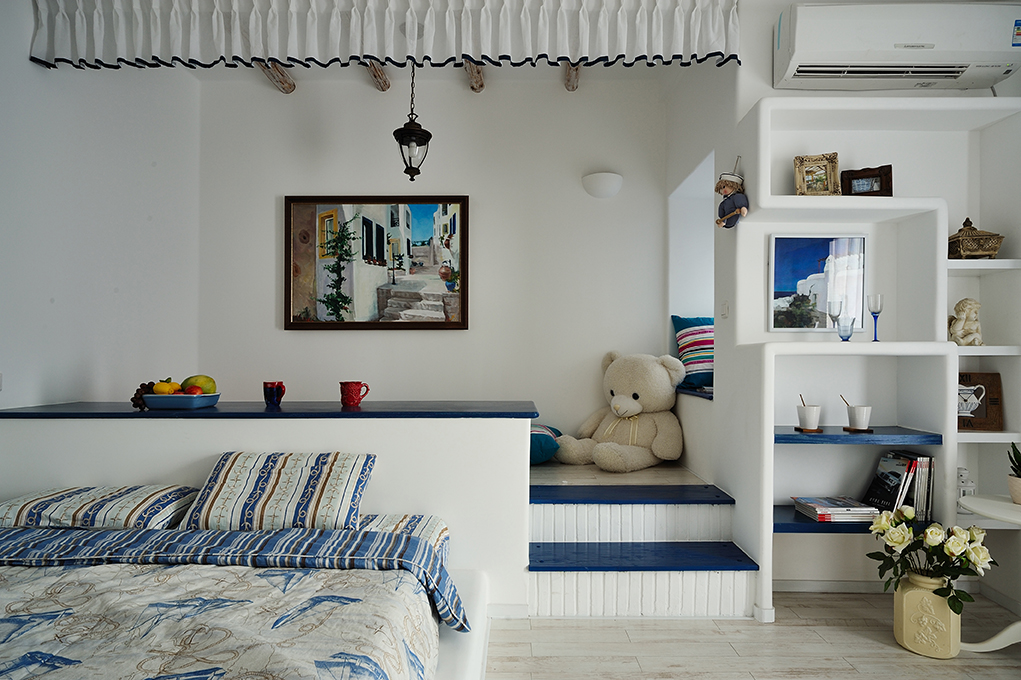 卧室图片来自上海本意空间建筑装饰有限公司在地中海风格的分享
