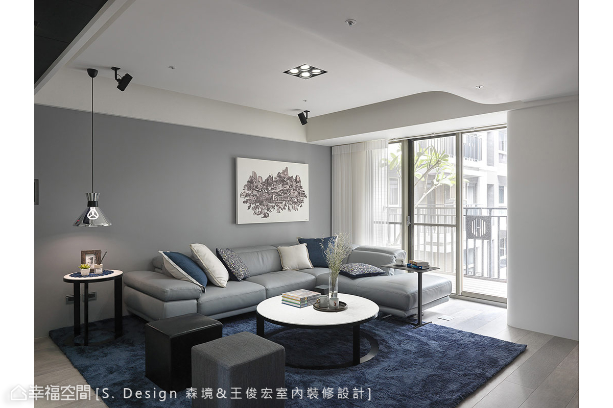 简约 现代 黑白 三居 小资 80后 收纳 客厅图片来自幸福空间在200平清新宜人的黑白现代时尚的分享