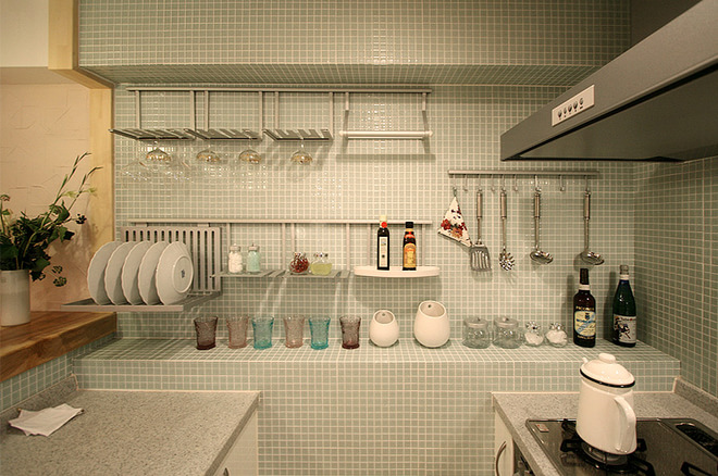 厨房图片来自四川岚庭装饰工程有限公司在简约自然派 日本100平温馨婚房的分享