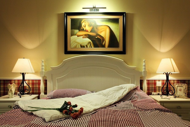 卧室图片来自装饰装修-18818806853在亚运城地中海风格三居室装修的分享