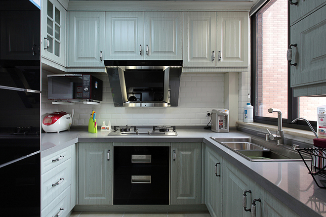 混搭 厨房图片来自四川岚庭装饰工程有限公司在美式混搭2居室实景案例赏析的分享