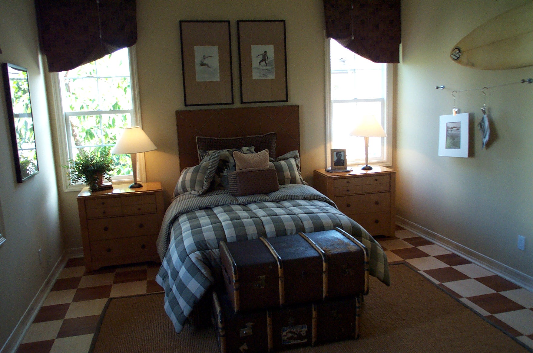 欧式 简约 二居 三居 收纳 卧室图片来自五百年装饰在简约欧式装修实景图的分享