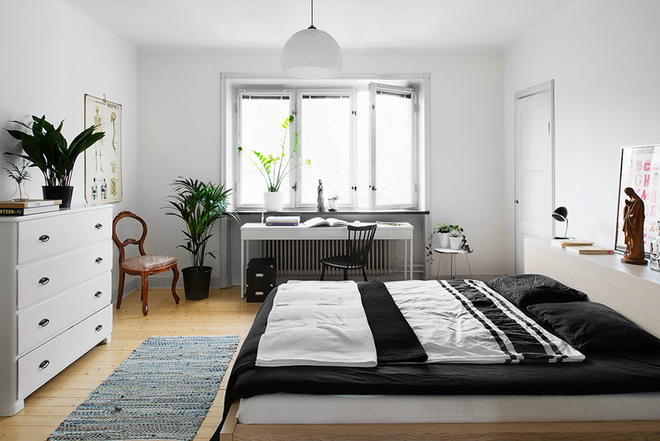 卧室图片来自四川岚庭装饰工程有限公司在80平米简约混搭古典风公寓的分享