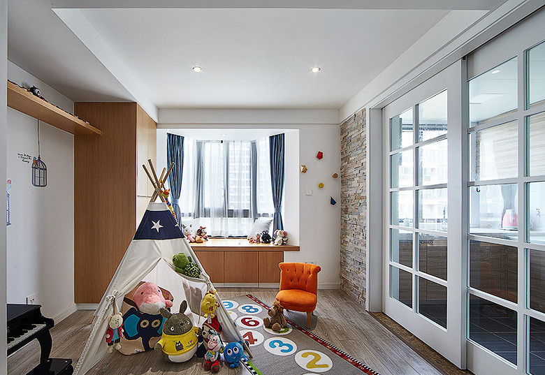 儿童房图片来自家装大管家在温馨明朗140平现代北欧4居室的分享