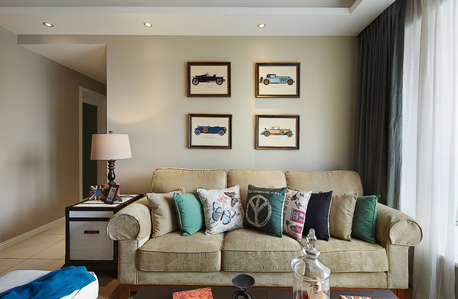 客厅图片来自四川岚庭装饰工程有限公司在90平米现代美式混搭三室两厅的分享
