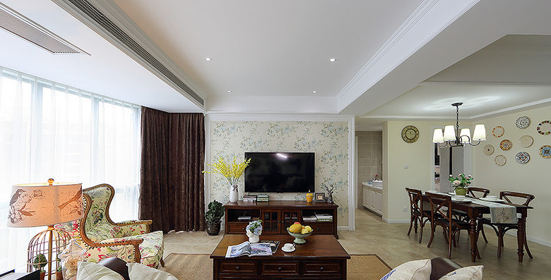 客厅图片来自家装大管家在暖暖温馨居 138平美式休闲3居室的分享