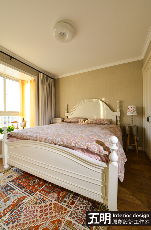 混搭 卧室图片来自四川岚庭装饰工程有限公司在轻美式混搭的分享
