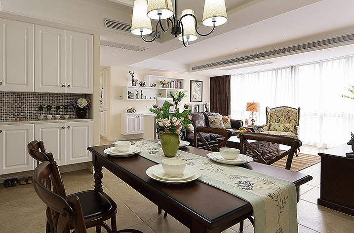餐厅图片来自家装大管家在暖暖温馨居 138平美式休闲3居室的分享