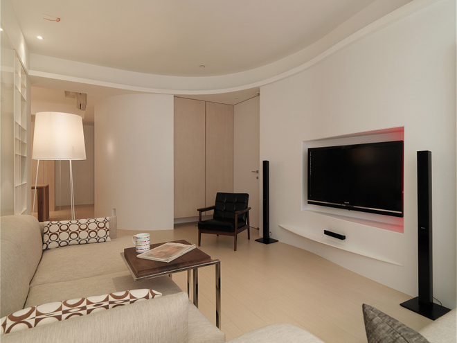 简约 客厅图片来自四川岚庭装饰工程有限公司在82平米 简约设计三室两厅的分享