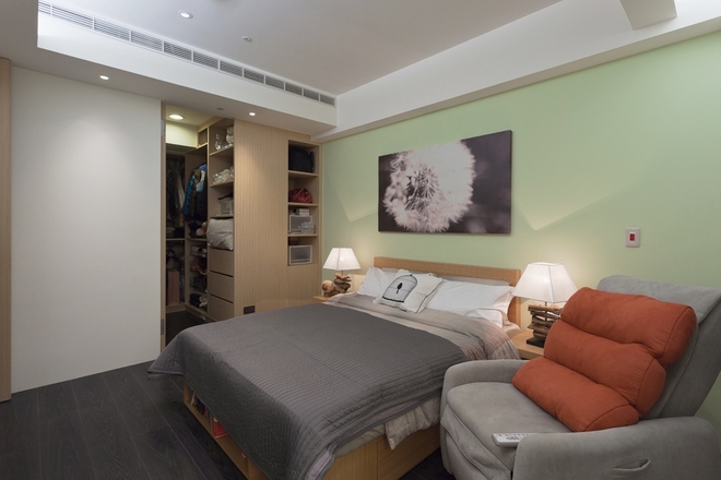 混搭 卧室图片来自四川岚庭装饰工程有限公司在76平活泼的两居的分享