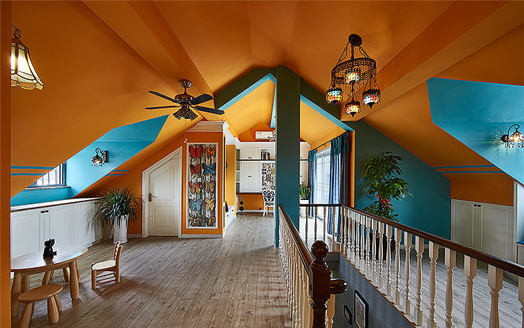 客厅图片来自家装大管家在惬意居家生活 158平美式简约空间的分享