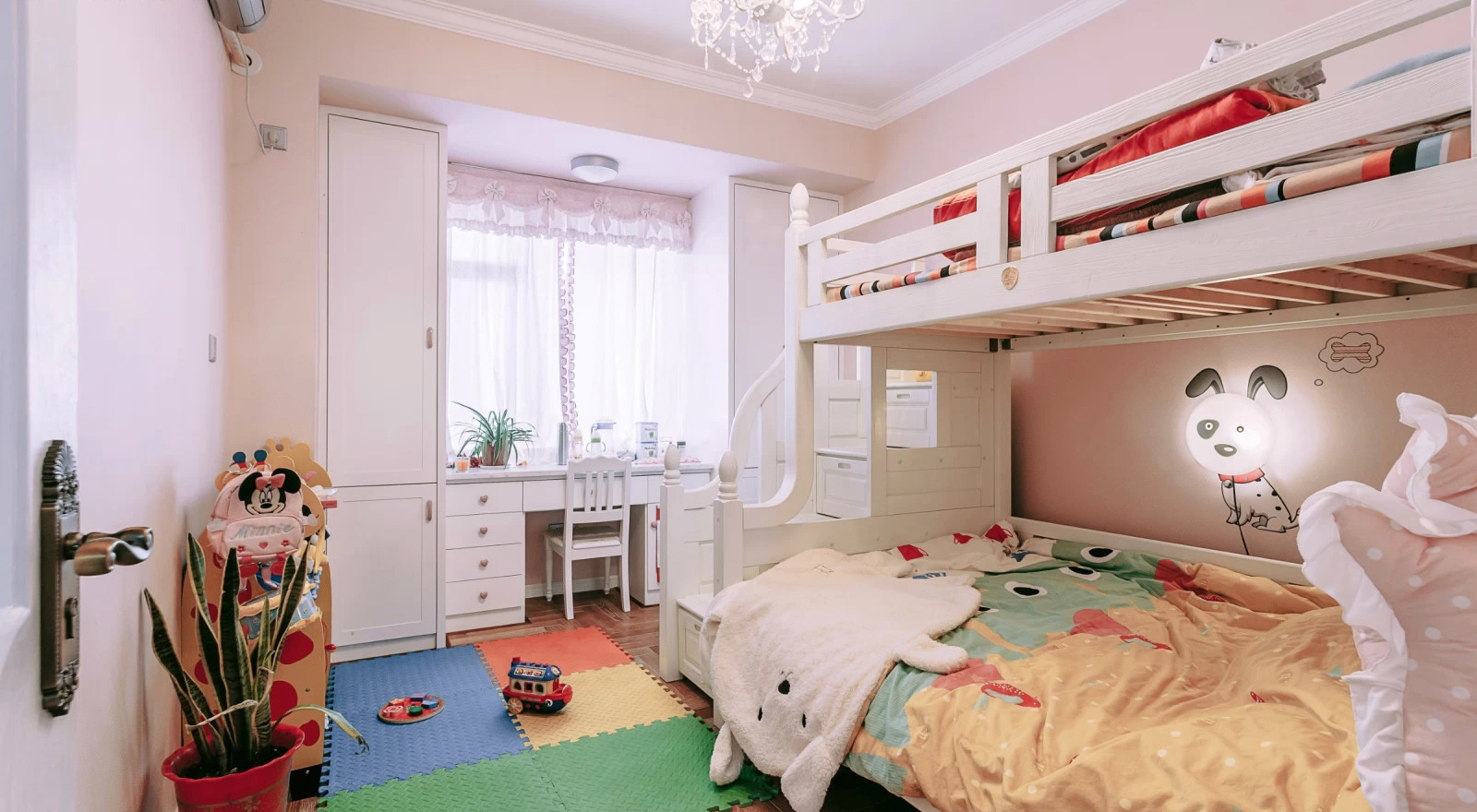 上海实创装 欧式风格 汤臣豪庭 儿童房图片来自上海实创-装修设计效果图在上海汤臣豪庭130平米欧式风格的分享