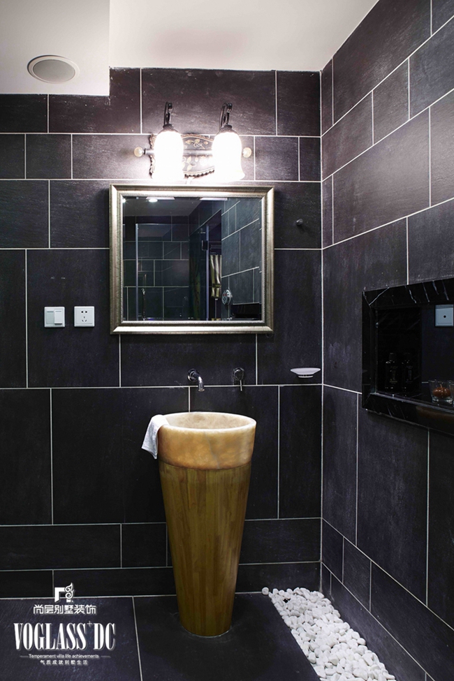 卫生间图片来自成都尚层别墅装饰装修公司在欧式别墅作品的分享
