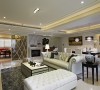 客厅装修：银白灰的色调让客厅充满素雅有品的气质，永不过时的色彩搭配，淡雅而不失品质感