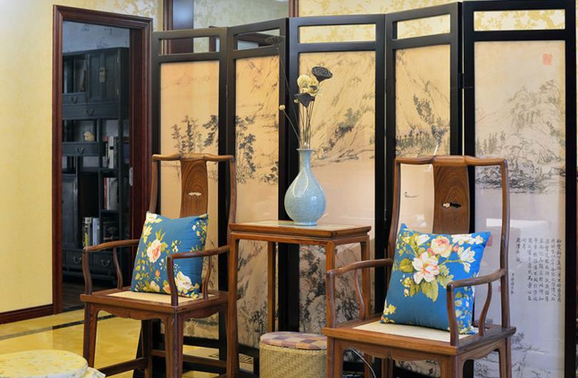 中式 韵味 三居 其他图片来自佰辰生活装饰在独爱中式 140平三室两厅的分享