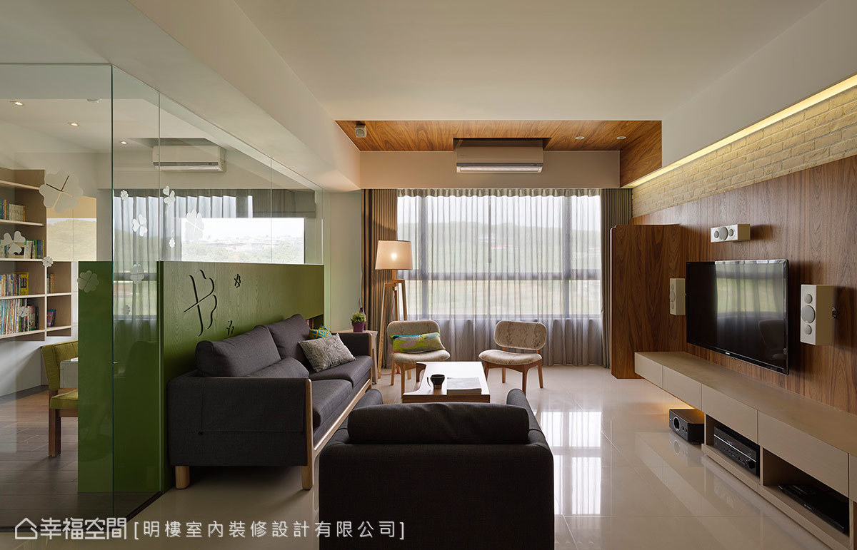 三居 休闲 标准 收纳 简约 混搭 客厅图片来自幸福空间在102平标准休闲小确幸家屋的分享