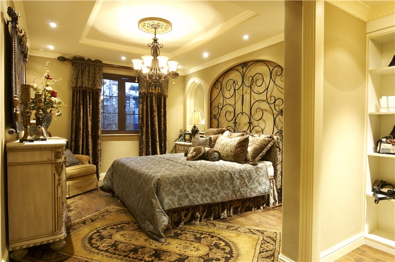 欧式 奢华 古典 华丽 鸿园 别墅 卧室图片来自沪上名家装饰在极尽奢华欧式鸿园的分享