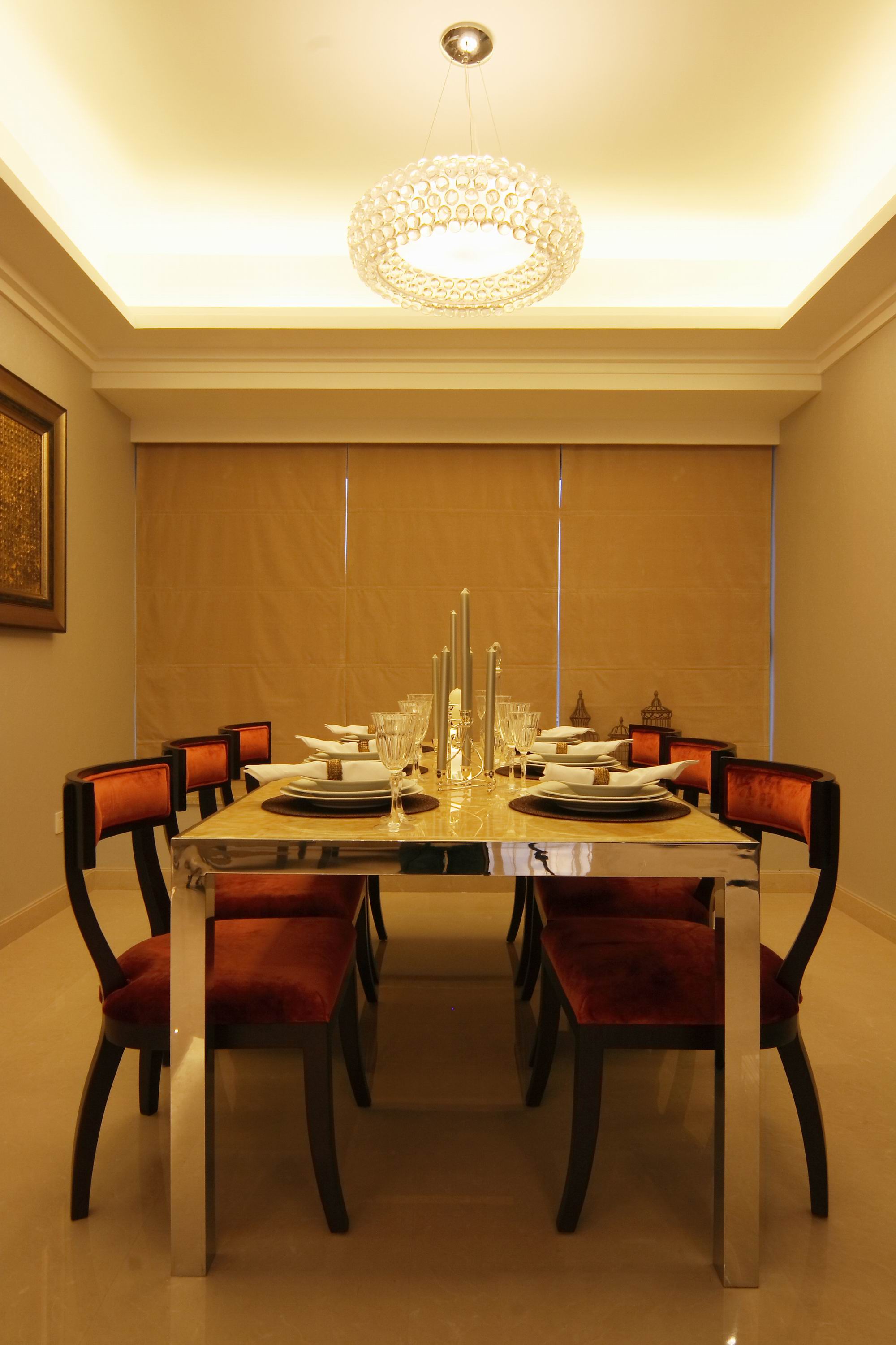 欧式 别墅 餐厅图片来自紫禁尚品国际装饰小孔在简欧风格北京城建诚墅案例的分享