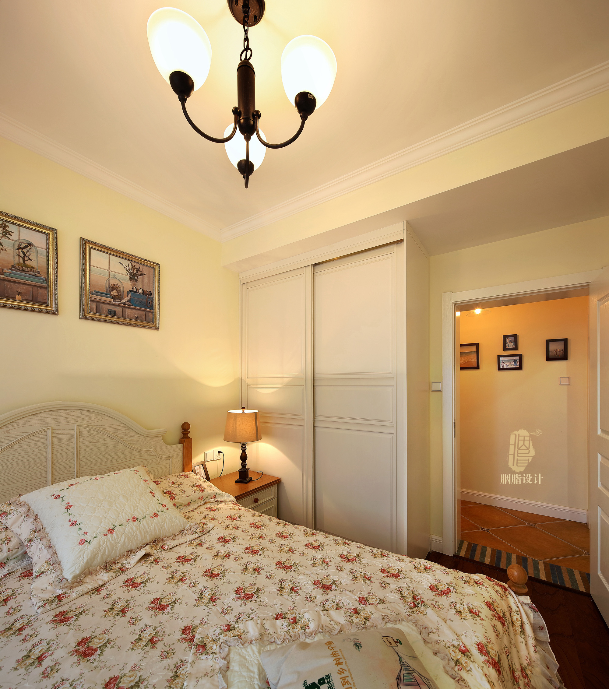 混搭 三居 80后 白领 收纳 胭脂设计 卧室图片来自设计师胭脂在清风徐来（湖南实景）的分享