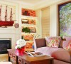 起居室，是家人起居生活最多的地方，所以舒适与温馨的环境就成为空间的设计主题。