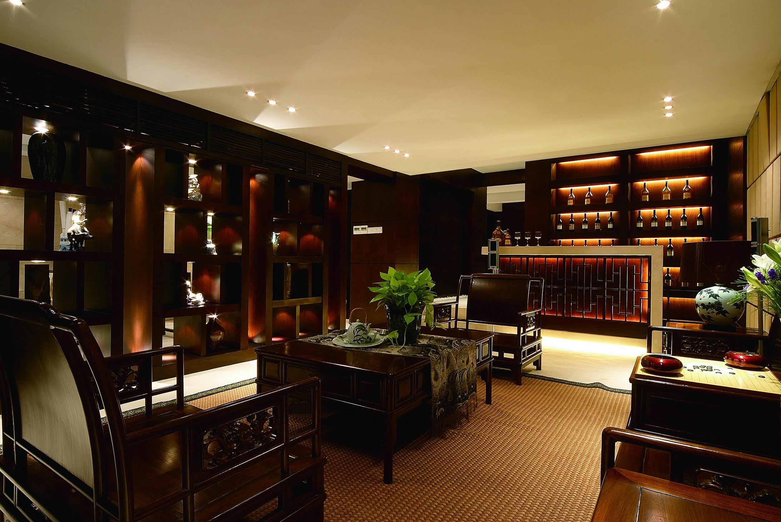 公寓 中式 客厅图片来自紫禁尚品国际装饰小孔在中式华银天鹅湖案例的分享