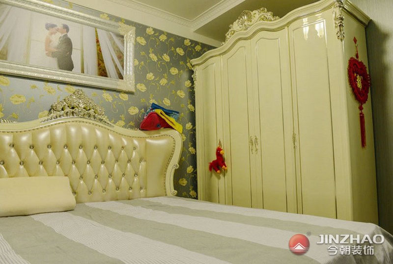 欧式 卧室图片来自阿布的小茅屋15034052435在欧式--美奥花苑120平米的分享