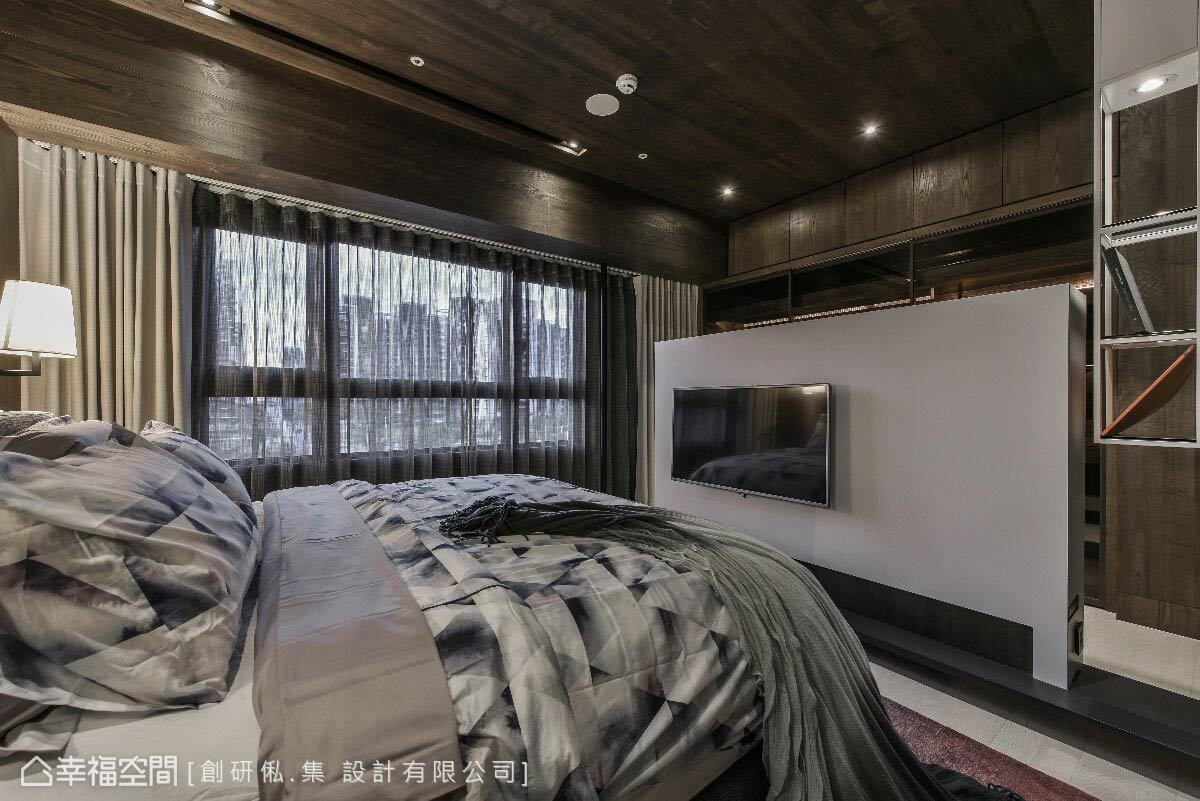 现代 二居 收纳 简约 卧室图片来自幸福空间在297平现代潜行极地！盘石永固的分享