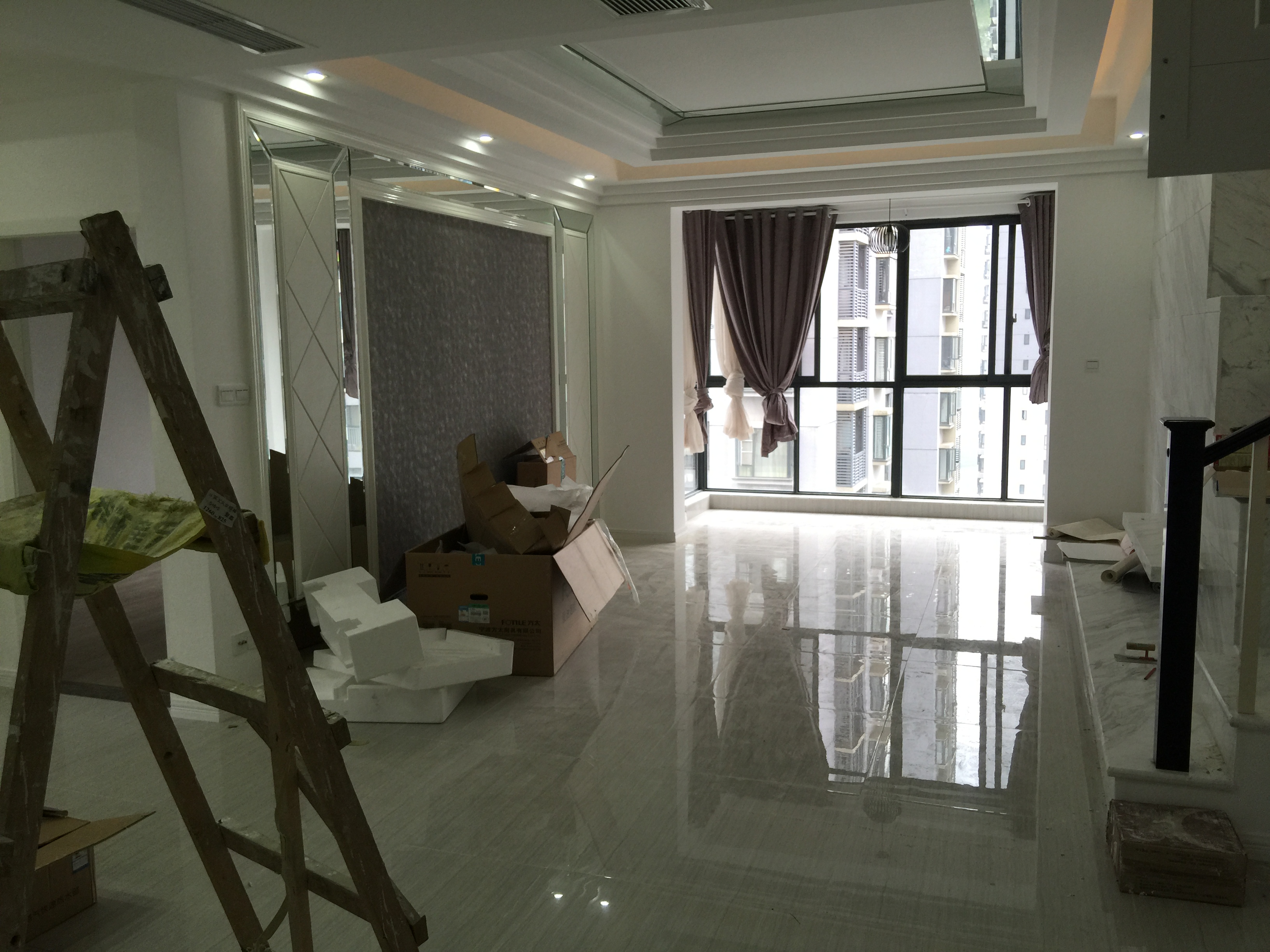 简约 三居 客厅图片来自成都丰立装饰工程公司在卓锦城--现代风格的分享