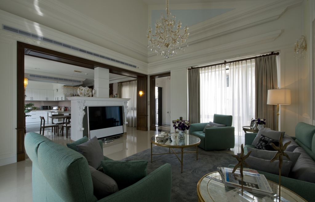 别墅 白领 客厅图片来自成都丰立装饰工程公司在别墅新古典的分享