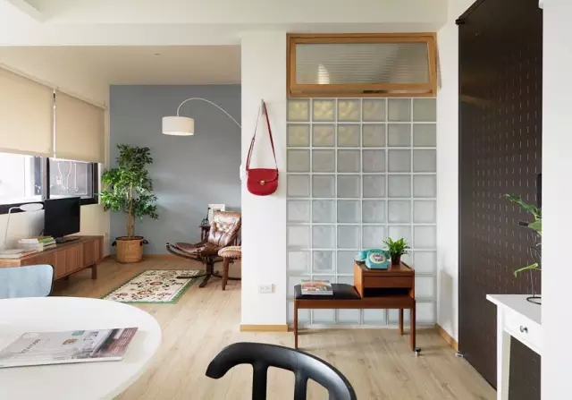 简约 一居 单身公寓 客厅图片来自实创装饰上海公司在50平现代简约风格单身公寓的分享