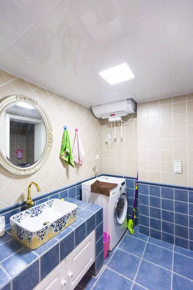 地中海 三居 白领 小资 客厅 北京装修网 卫生间图片来自沙漠雪雨在140平地中海美屋婚房就这么装的分享